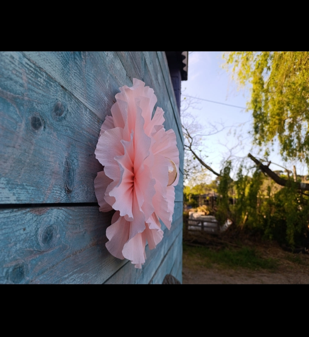 Suspension fleur rose